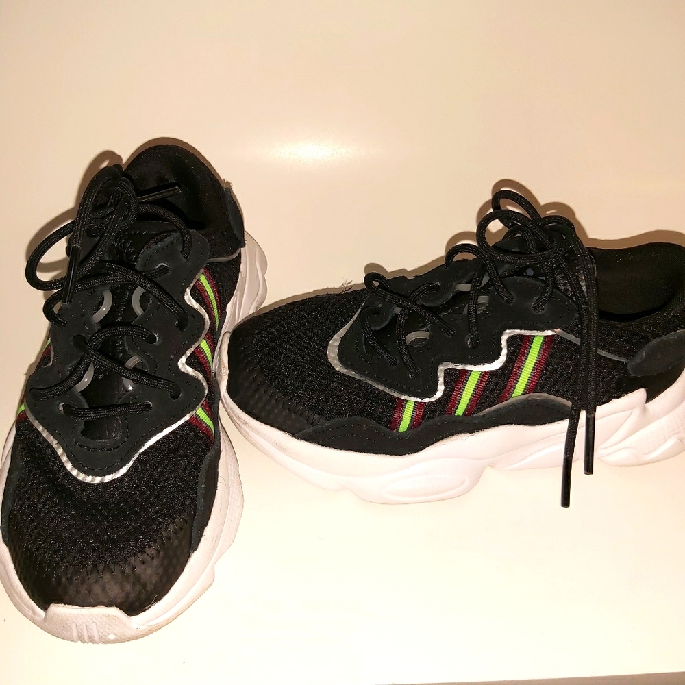 Boys Adidas Running Shoes - Size 11.5K